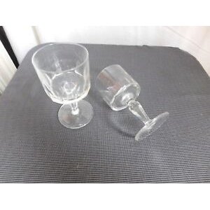 Glass wine transparent engraving leg prism