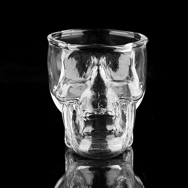 Transparent skull shot glass of vodka, whiskey, wine drinking cups Home