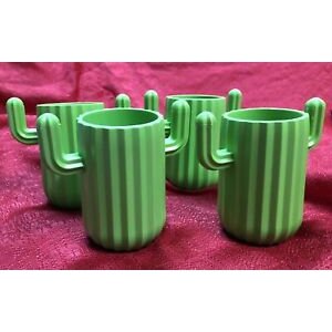 Green cactus hard plastic cups