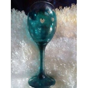 Hand draw green heart wine glass home cup